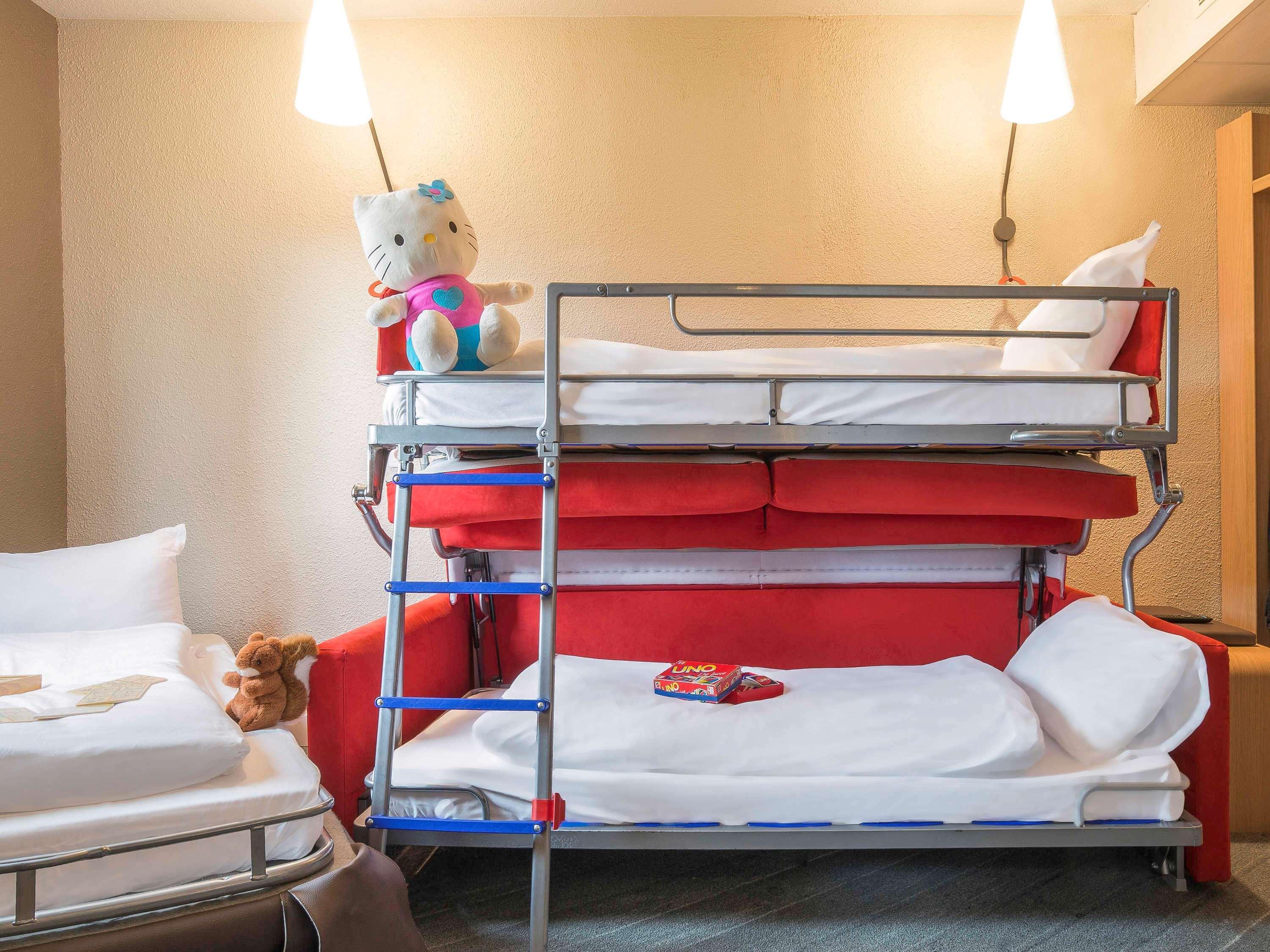 Hotel Ibis ナルボンヌ エクステリア 写真