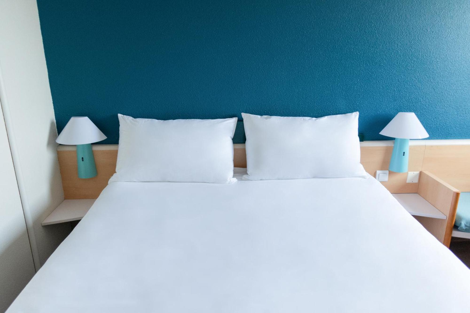Hotel Ibis ナルボンヌ エクステリア 写真