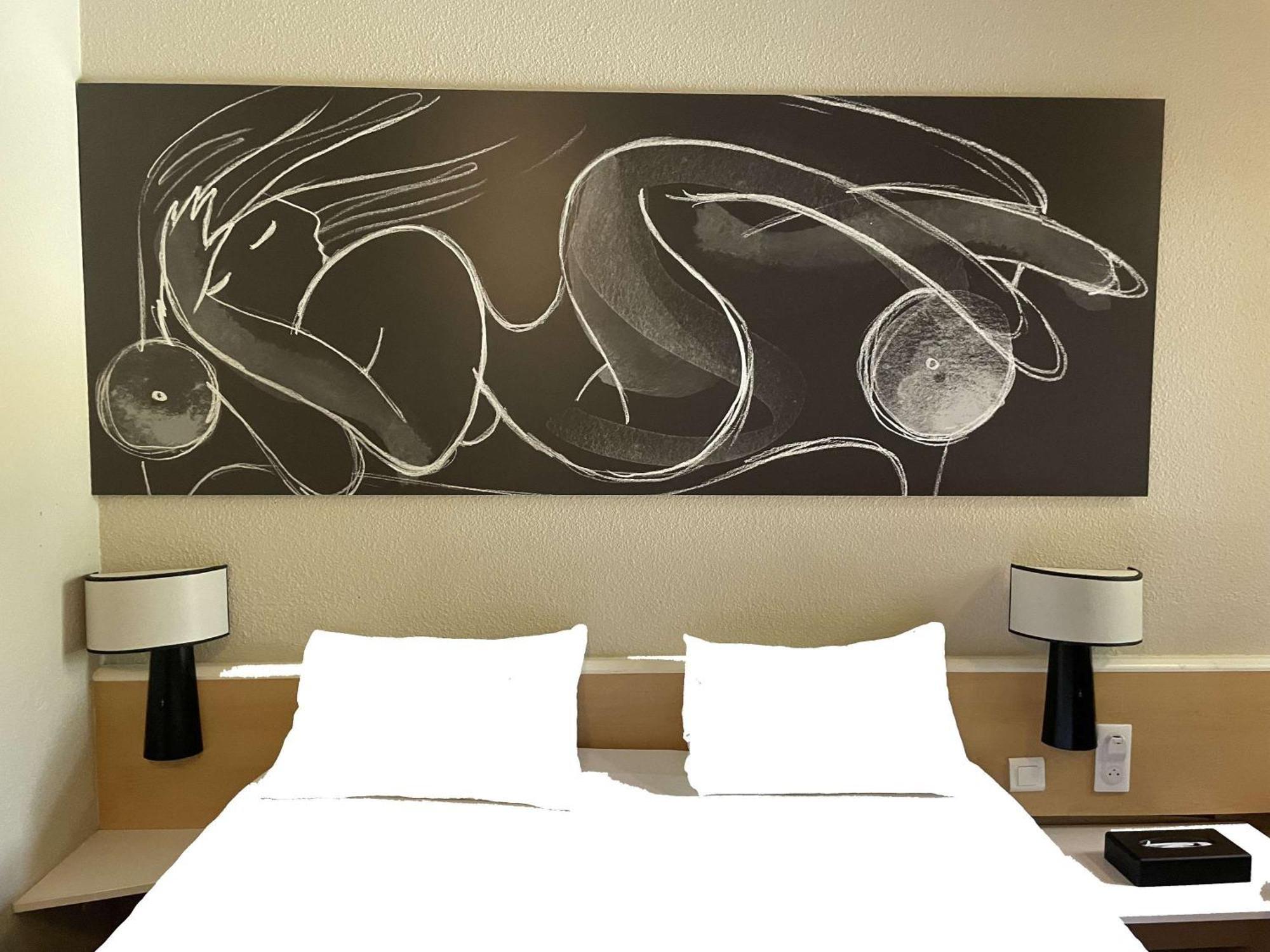 Hotel Ibis ナルボンヌ エクステリア 写真