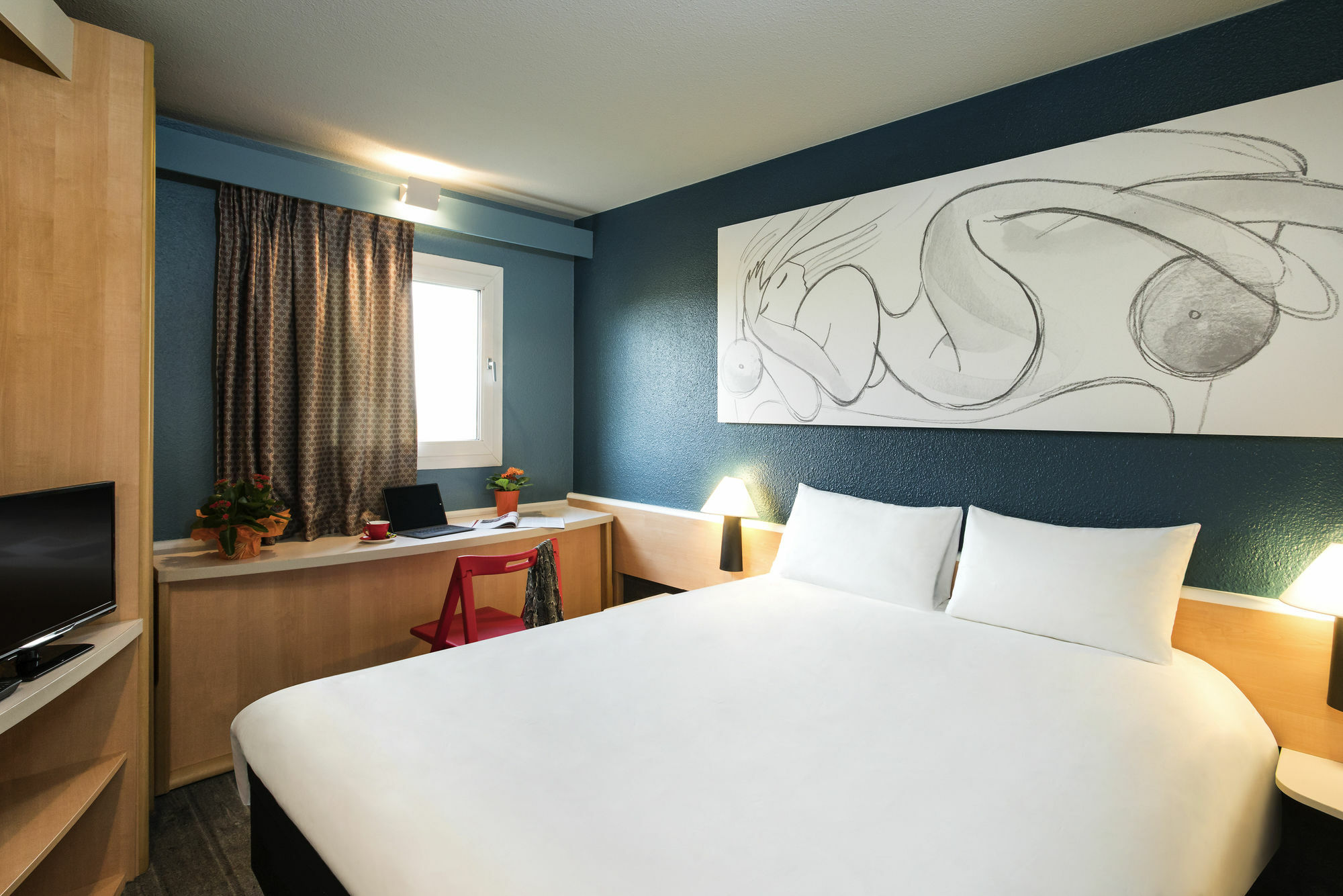 Hotel Ibis ナルボンヌ エクステリア 写真
